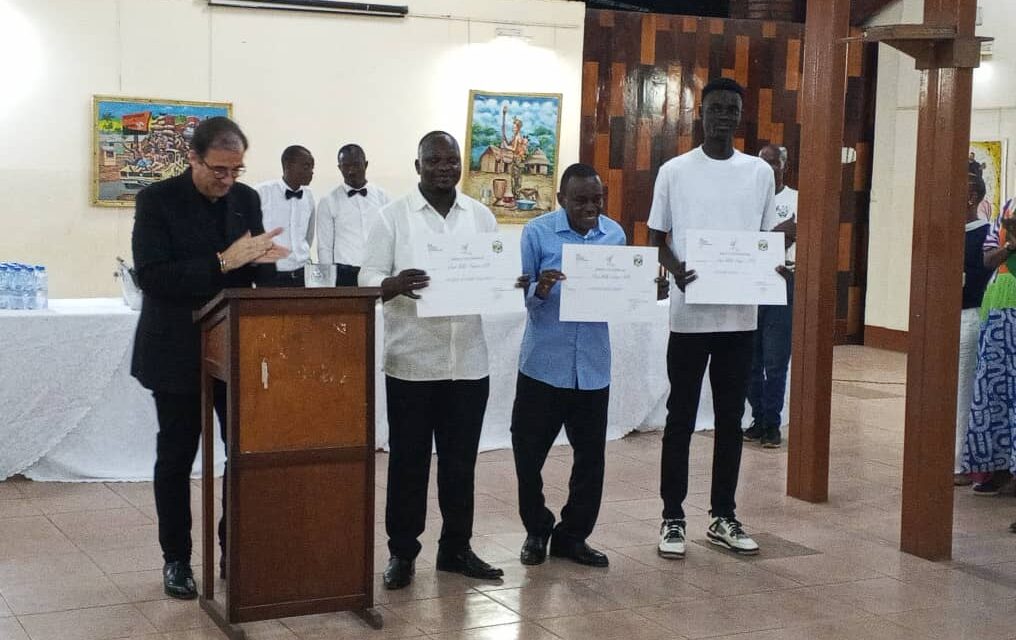 Centrafrique : trois artistes peintres lauréats du concours de l’Alliance Française de Bangui
