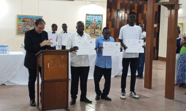 Centrafrique : trois artistes peintres lauréats du concours de l’Alliance Française de Bangui