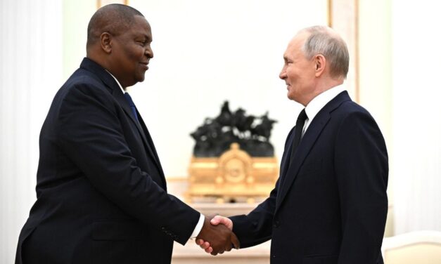Moscou–Bangui : Vladimir Poutine salue la réélection du Président Touadéra et promet un partenariat renforcé