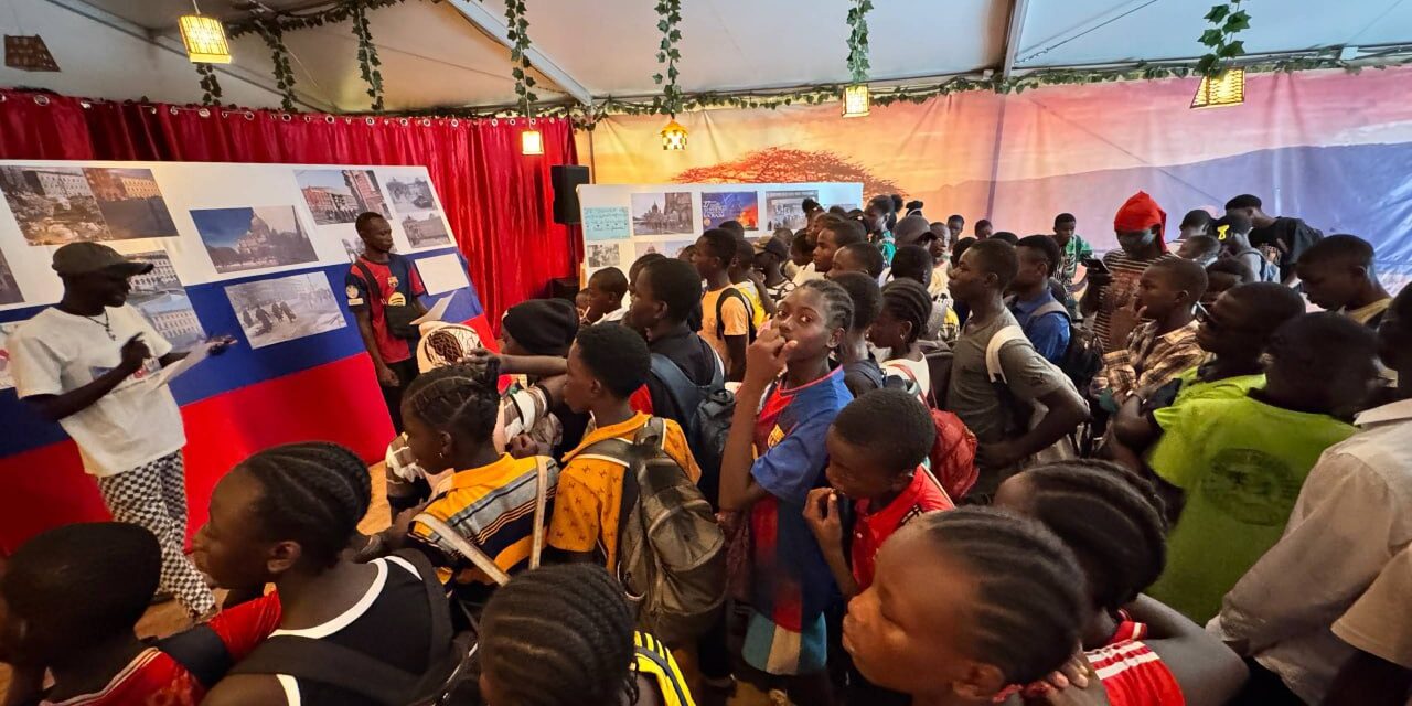 Exposition photographique : mémoire du siège de Léningrad honorée à Bangui