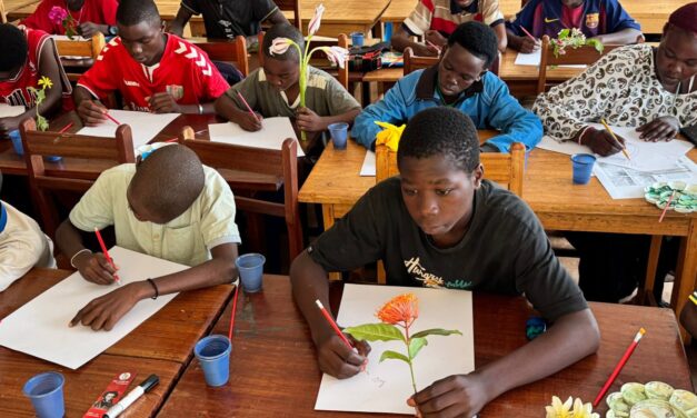 Lancement d’un atelier de dessin et de peinture à la Maison russe de Bangui : un voyage immersif dans l’art