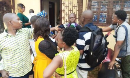 Vaccination préventive contre Ebola : des journalistes, gestionnaires de la ligne verte 1212 et influenceurs outillés pour accompagner la campagne