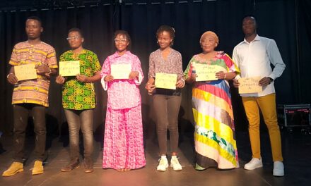 Centrafrique : remise de trophées aux 6 gagnants du concours de podcast radio, édition 2026