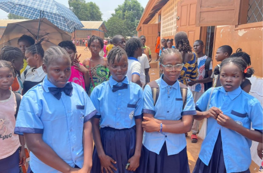 Projet Maïngo : une bourse qui change la vie des jeunes filles au Lycée Gbaloko