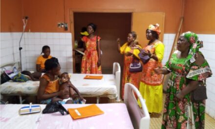 Centrafrique : les femmes de la société de sécurité SICA célèbrent le 8 mars avec les enfants hospitalisés au Complexe hospitalier universitaire pédiatrique