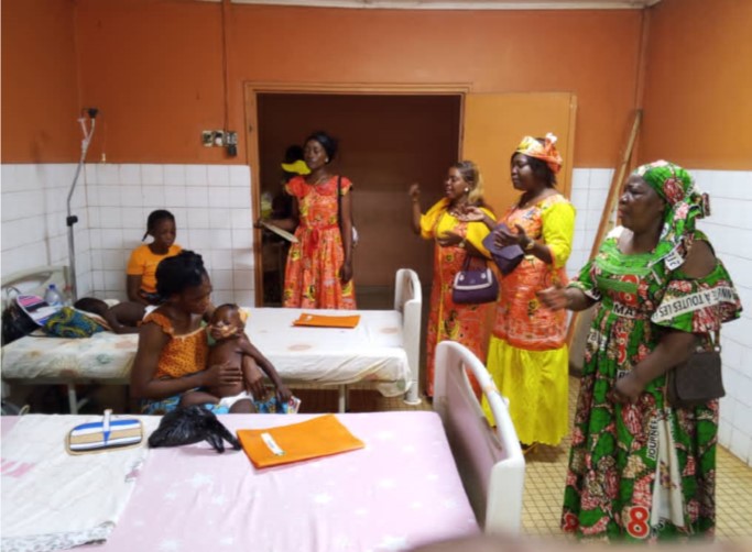 Centrafrique : les femmes de la société de sécurité SICA célèbrent le 8 mars avec les enfants hospitalisés au Complexe hospitalier universitaire pédiatrique