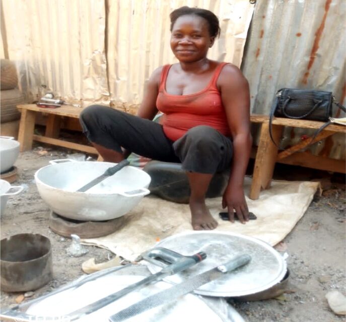 Portrait : Sandrine Ndakpa, une femme forte dans la fabrication des marmites