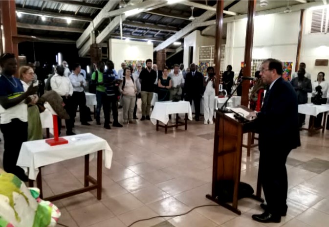 Centrafrique : l’ambassade de France soutient Aboubakari dans la promotion de l’art africain