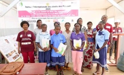 Des élèves de Gobongo, Miskine, Fatima et Martyrs sensibilisées par l’Institut Pasteur de Bangui sur les droits de la femme