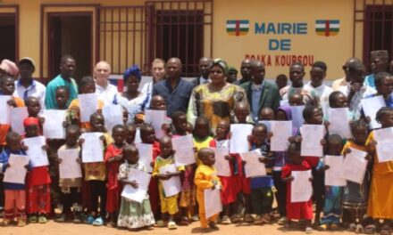 Centrafrique : inauguration de la Mairie et du Centre d’Etat Civil de Doaka-Koursou et délivrance de plus de 3500 actes de naissance aux enfants