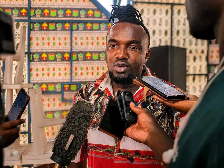 Centrafrique : l’artiste Ozaguin Oz dénonce une campagne de diffamation à son encontre