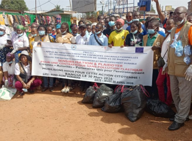 Centrafrique : une campagne du GTEDD-MDS-CA pour freiner la pollution plastique à Bangui