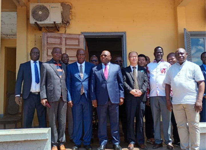 Centrafrique : le gouvernement signe deux contrats pour le bitumage de l’axe Bossembélé–Bossangoa