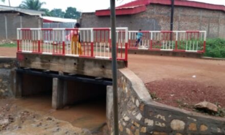 Centrafrique : la MINUSCA réhabilite le pont de Mbossoro pour 12 millions de FCFA au bénéfice des habitants du 6e arrondissement