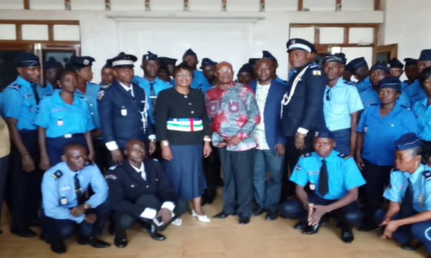Centrafrique : 139 Policiers municipaux de Bangui reçoivent des galons pour la première 