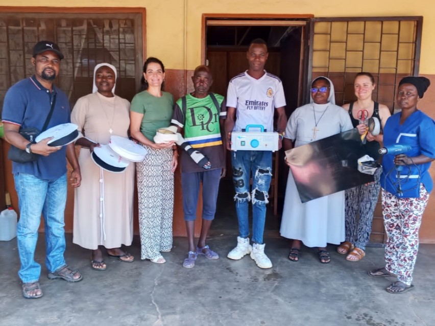 Centrafrique : l’ambassade de France dote le Centre de Rééducation pour les Handicapés Moteurs d’une cuve d’eau chaude