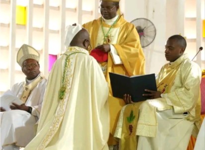 Centrafrique : le Père Joseph Samedi officiellement ordonné archevêque coadjuteur de Bangui
