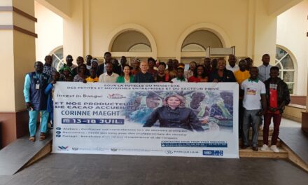Centrafrique, l’entreprise Invest in Bangui renforce les capacités des planteurs de cacao pour un avenir plus compétitif à Bangui.