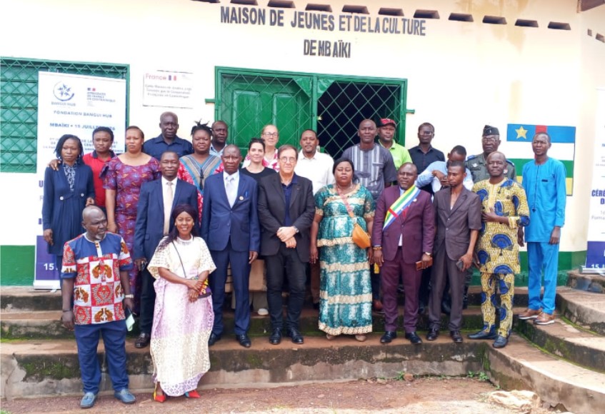 La France réaffirme son engagement aux côtés de la RCA avec la réhabilitation de la Maison des jeunes de Mbaïki