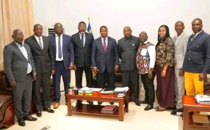 Centrafrique : le Conseil des leaders pour la paix et la sécurité remet un Livre blanc au président Touadéra