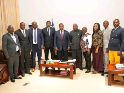 Centrafrique : le Conseil des leaders pour la paix et la sécurité remet un Livre blanc au président Touadéra
