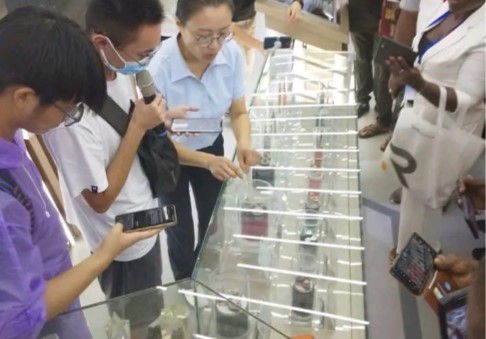 Coopération RCA-Chine : des jeunes centrafricains découvrent des entreprises et pôles d’innovation chinois