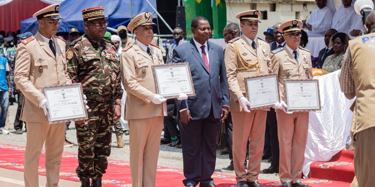 Centrafrique-Maroc : Des officiers marocains décorés par le président Faustin Archange Touadera